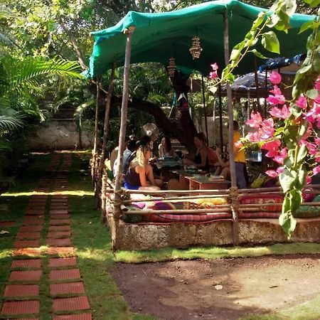 Rudra Holidays Guest House Arambol Exteriör bild