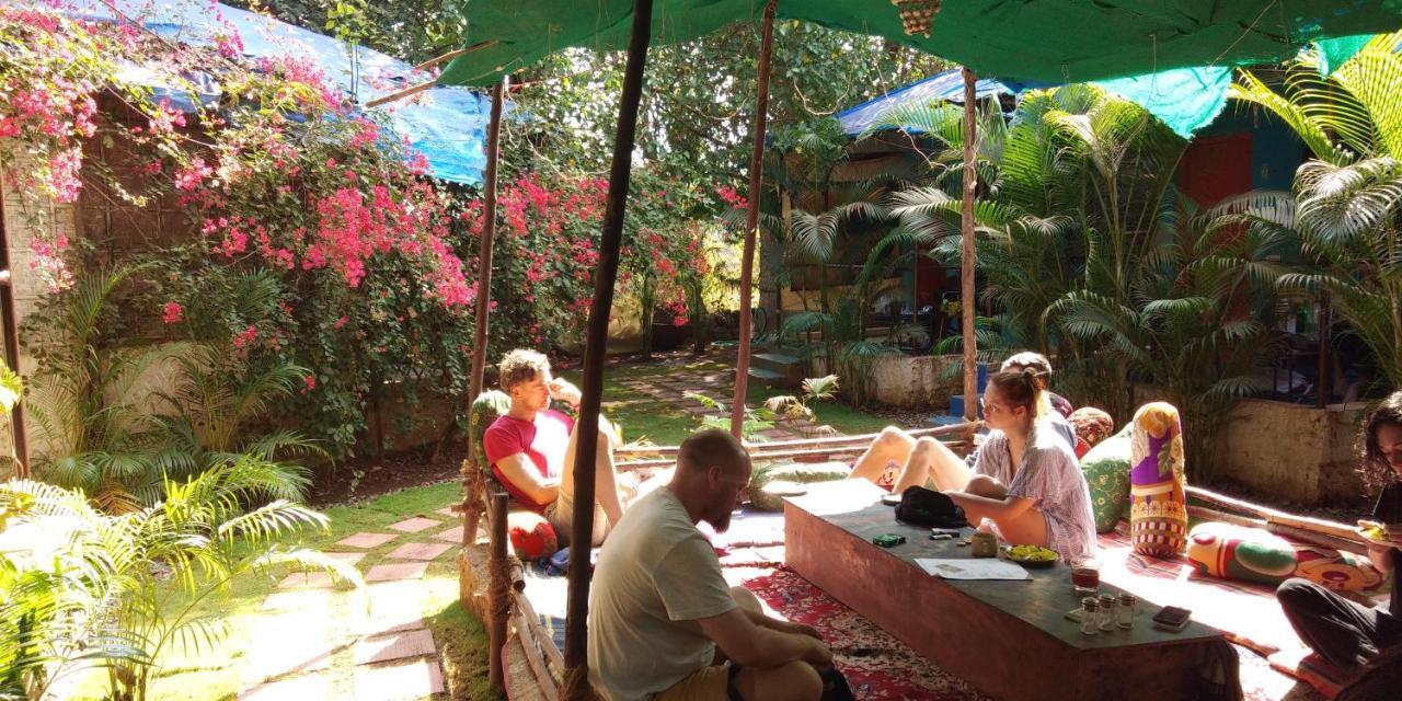 Rudra Holidays Guest House Arambol Exteriör bild