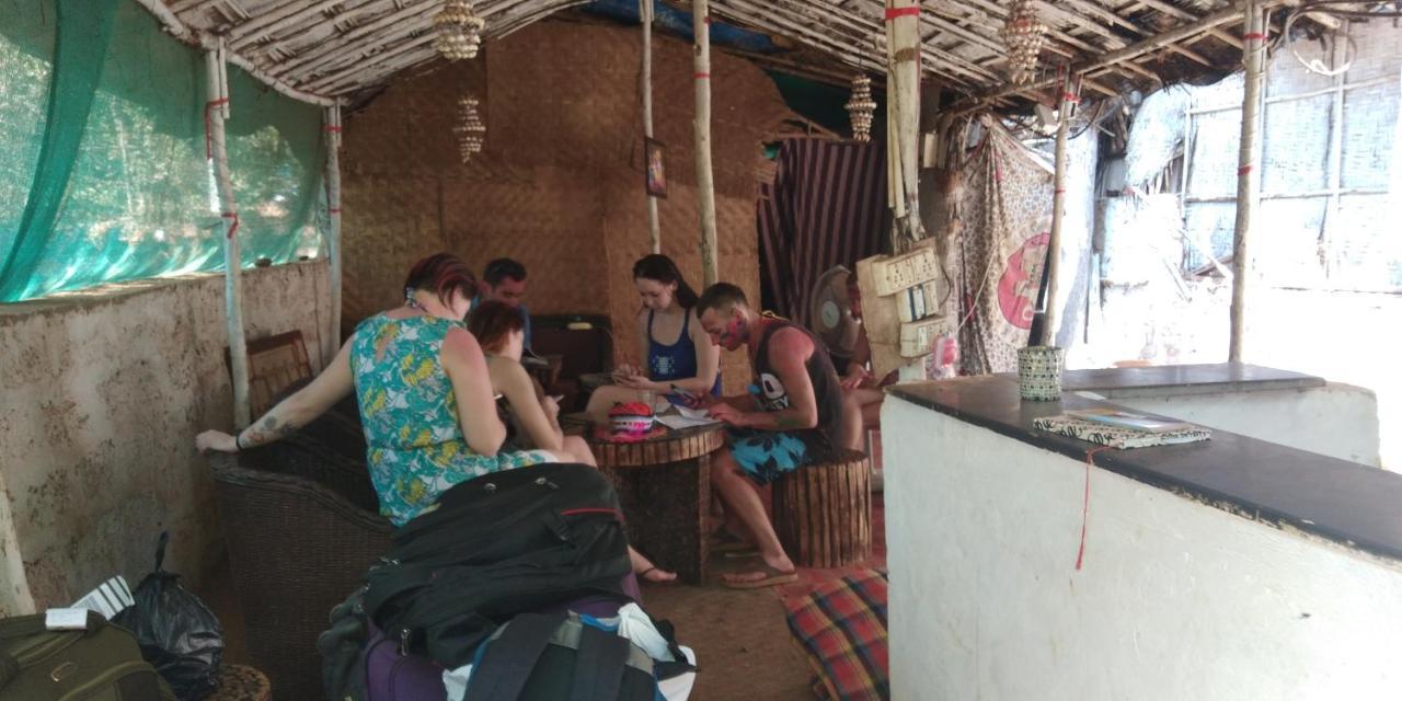 Rudra Holidays Guest House Arambol Exteriör bild